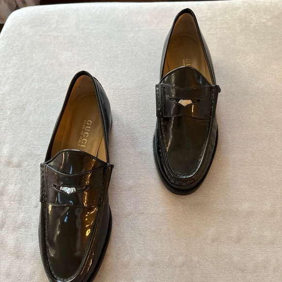 Authentic Gucci loafers - Picture 2 of 9